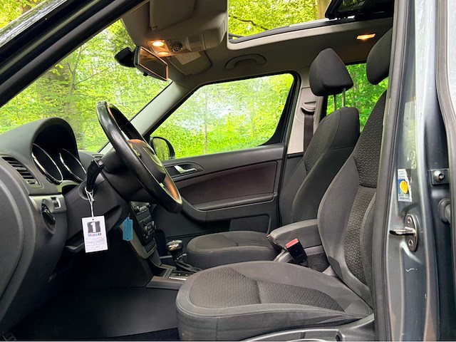 Skoda - 2010 - yeti - 1.2 tsi elegance - personenauto - afbeelding 17 van  18