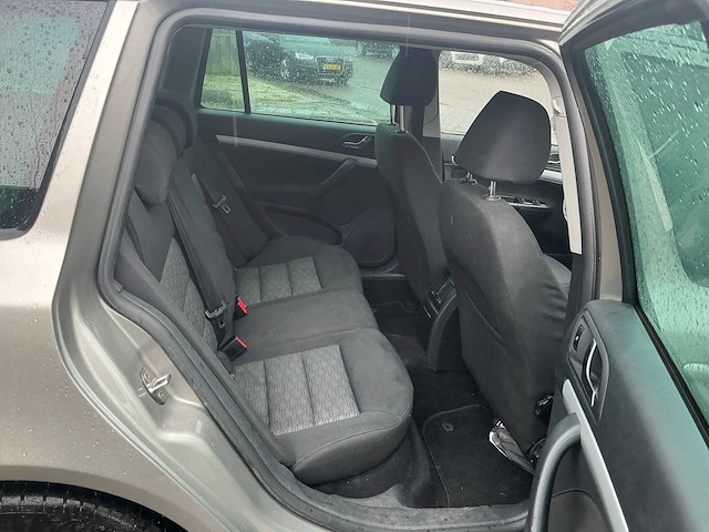 Skoda - 2011 - octavia combi - 1.2 tsi ambition bns - personenauto (xd-761-p) - afbeelding 7 van  22