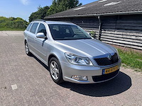 Skoda - 2011 - octavia combi - 1.2 tsi ambition bns - personenauto - afbeelding 11 van  20
