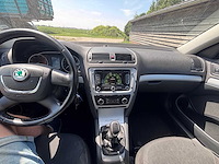 Skoda - 2011 - octavia combi - 1.2 tsi ambition bns - personenauto - afbeelding 10 van  10