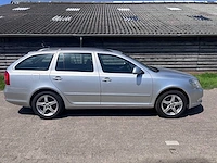 Skoda - 2011 - octavia combi - 1.2 tsi ambition bns - personenauto - afbeelding 5 van  20