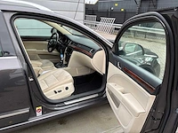Skoda - 2011 - superb combi - 2.0 tsi elegance bns - personenauto - afbeelding 6 van  26