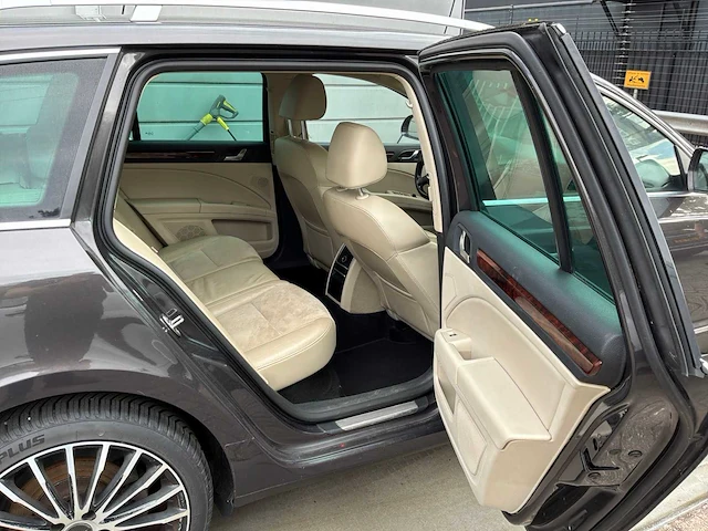 Skoda - 2011 - superb combi - 2.0 tsi elegance bns - personenauto - afbeelding 8 van  26