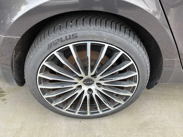 Skoda - 2011 - superb combi - 2.0 tsi elegance bns - personenauto - afbeelding 18 van  26