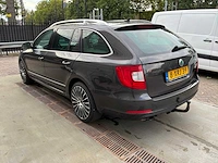 Skoda - 2011 - superb combi - 2.0 tsi elegance bns - personenauto - afbeelding 22 van  26