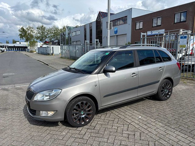 Skoda - 2012 - fabia combi - 1.2 tsi elegance - personenauto - afbeelding 6 van  13