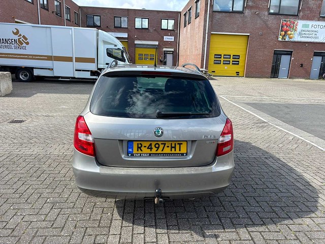 Skoda - 2012 - fabia combi - 1.2 tsi elegance - personenauto - afbeelding 8 van  13