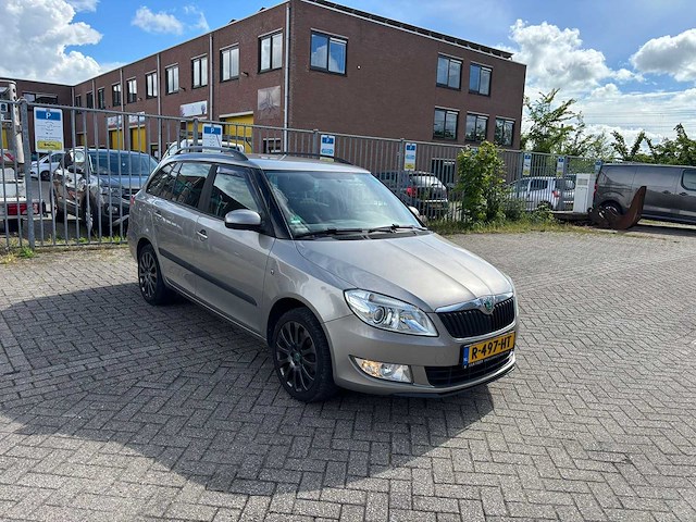 Skoda - 2012 - fabia combi - 1.2 tsi elegance - personenauto - afbeelding 11 van  13