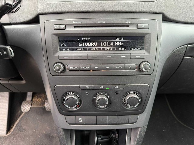 Skoda - 2012 - yeti outdoor - 1.2 tsi elegance -jnb-80-f - afbeelding 10 van  10