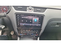 Skoda - 2013 - octavia - vrs combi 1.6 tdi - personenauto - afbeelding 11 van  22