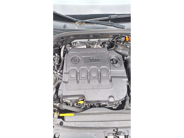 Skoda - 2013 - octavia - vrs combi 1.6 tdi - personenauto - afbeelding 21 van  22