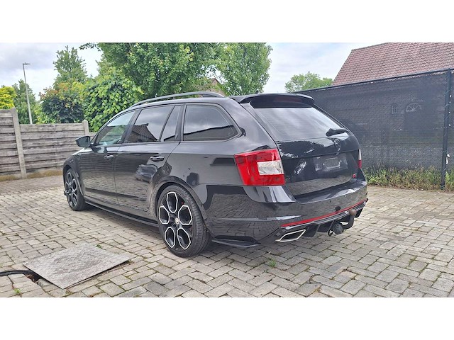 Skoda - 2013 - octavia - vrs combi 1.6 tdi - personenauto - afbeelding 6 van  22