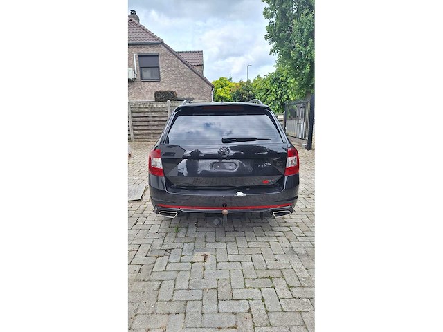 Skoda - 2013 - octavia - vrs combi 1.6 tdi - personenauto - afbeelding 8 van  22