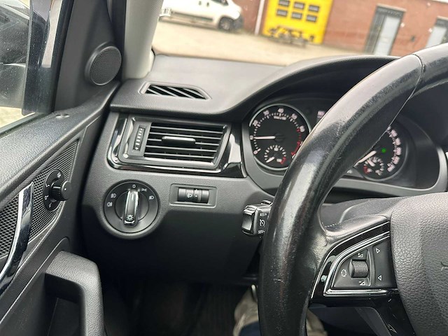Skoda - 2014 - automaat - rapid spaceback - 1.4 tsi grt eleg. bl- personenauto - afbeelding 3 van  22