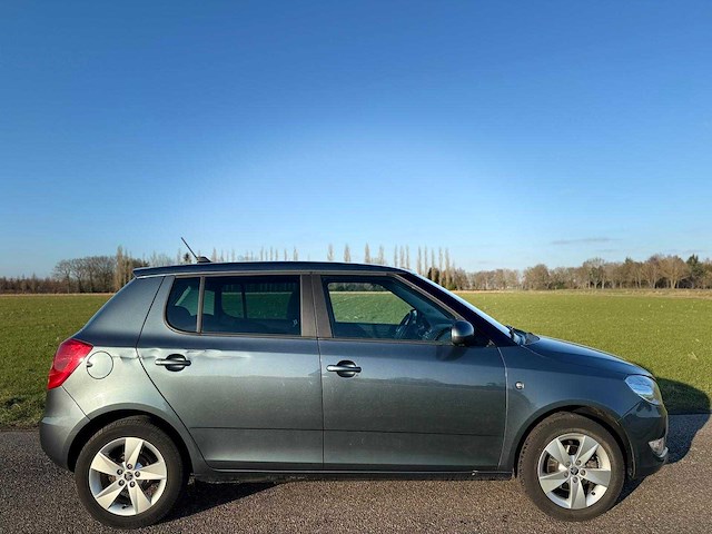 Skoda - 2014 - fabia - 1.2 tsi drive - 9-trb-13 - afbeelding 3 van  7