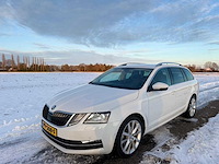 Skoda - 2017 - octavia combi - 1.0 tsi grt st. bns - pv-508-f