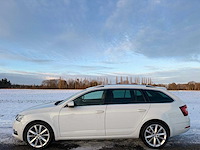 Skoda - 2017 - octavia combi - 1.0 tsi grt st. bns - pv-508-f - afbeelding 10 van  17