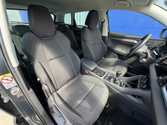 Skoda - 2019 - karoq - 1.6 tdi clever ed. - personenauto - afbeelding 10 van  17