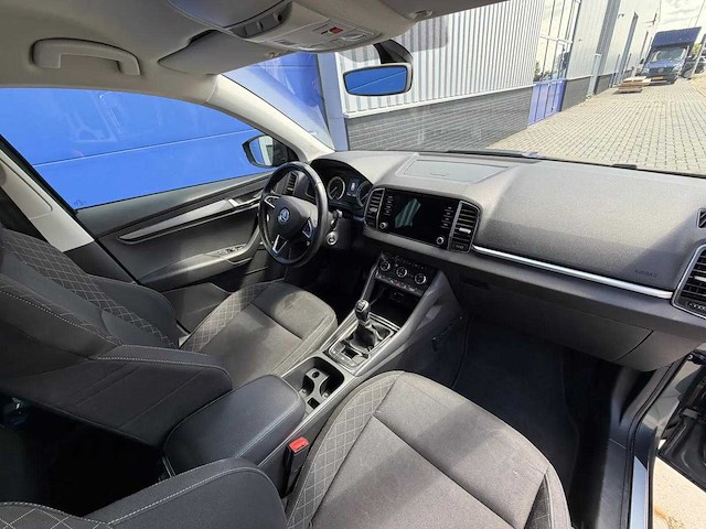 Skoda - 2019 - karoq - 1.6 tdi clever ed. - personenauto - afbeelding 11 van  17