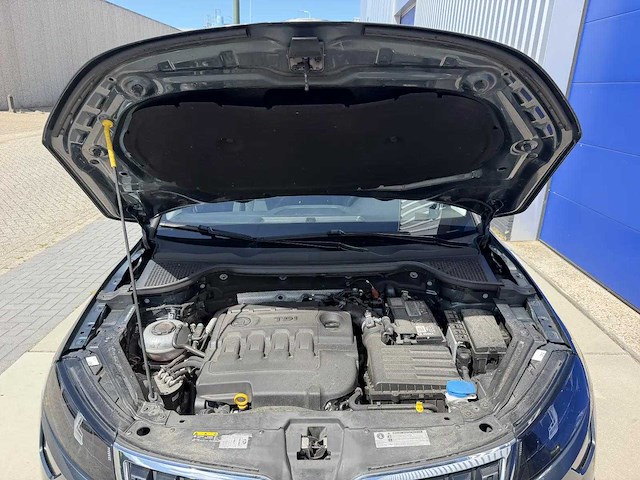 Skoda - 2019 - karoq - 1.6 tdi clever ed. - personenauto - afbeelding 16 van  17