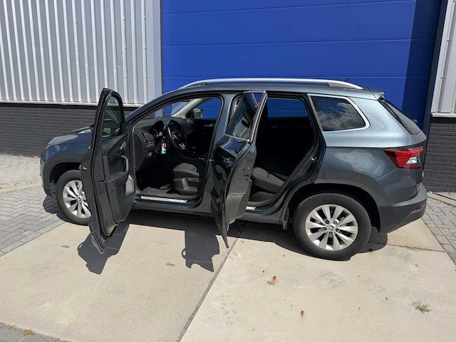 Skoda - 2019 - karoq - 1.6 tdi clever ed. - personenauto - afbeelding 6 van  17
