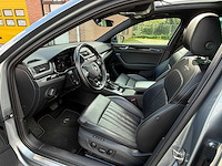 Skoda - 2020 - superb combi - 1.4 tsi iv l&k sportline - phev - full options - automaat - personenauto - afbeelding 2 van  37