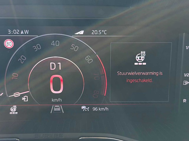 Skoda - 2020 - superb combi - 1.4 tsi iv l&k sportline - phev - full options - automaat - personenauto - afbeelding 12 van  37