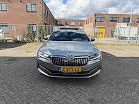 Skoda - 2020 - superb combi - 1.4 tsi iv l&k sportline - phev - full options - automaat - personenauto - afbeelding 36 van  37