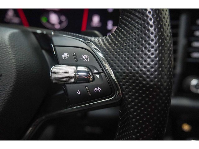 Skoda - 2021 - kodiaq - 1.5 tsi sp. b. 7p - personenauto (l-847-hb) - afbeelding 28 van  57