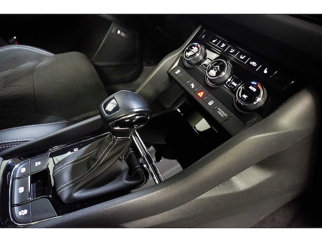 Skoda - 2021 - kodiaq - 1.5 tsi sp. b. 7p - personenauto (l-847-hb) - afbeelding 33 van  57