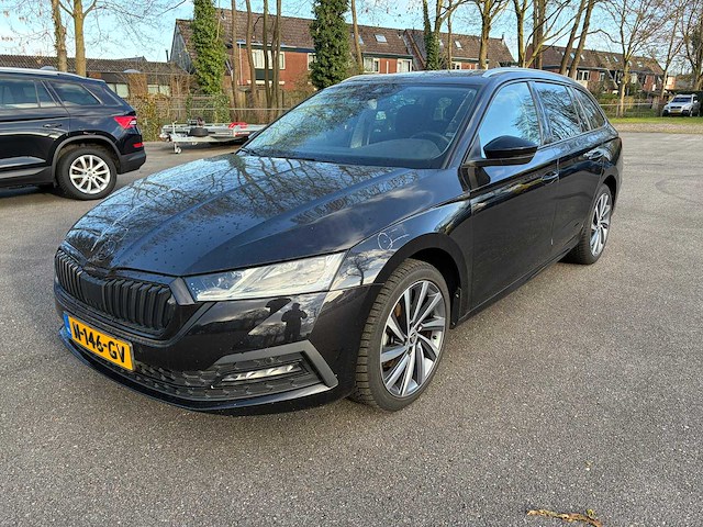 Skoda - 2021 - octavia combi - automaat - personenauto - afbeelding 1 van  12