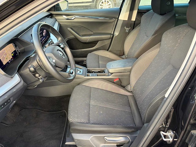 Skoda - 2021 - octavia combi - automaat - personenauto - afbeelding 9 van  12