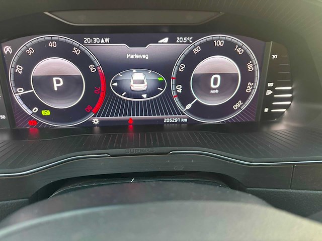 Skoda - 2021 - superb combi - 1.5 tsi sportl. bns - personenauto - n-400-nd - afbeelding 4 van  11
