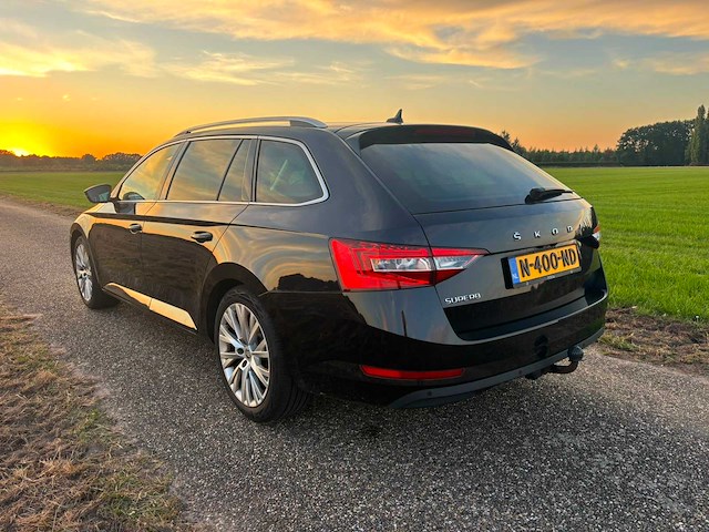 Skoda - 2021 - superb combi - 1.5 tsi sportl. bns - personenauto - n-400-nd - afbeelding 9 van  11