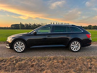 Skoda - 2021 - superb combi - 1.5 tsi sportl. bns - personenauto - n-400-nd - afbeelding 10 van  11