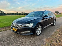 Skoda - 2021 - superb combi - 1.5 tsi sportl. bns - personenauto - afbeelding 1 van  16