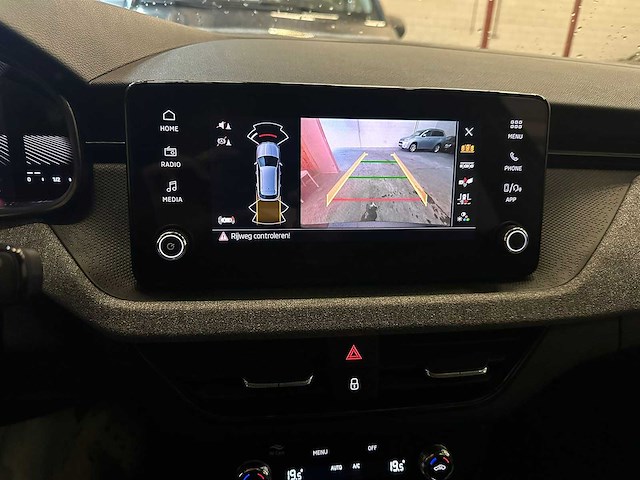 Skoda - 2024 - kamiq - automaat - 1.0 tsi monte carlo - 116pk - personenauto - afbeelding 11 van  22