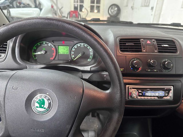 Skoda - fabia - 1.2 classic - h-741-fr - afbeelding 2 van  16