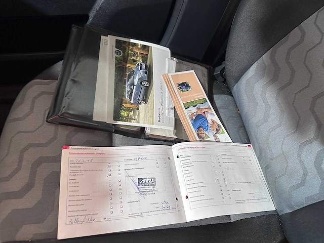 Skoda - fabia - 1.2 classic - h-741-fr - afbeelding 10 van  16