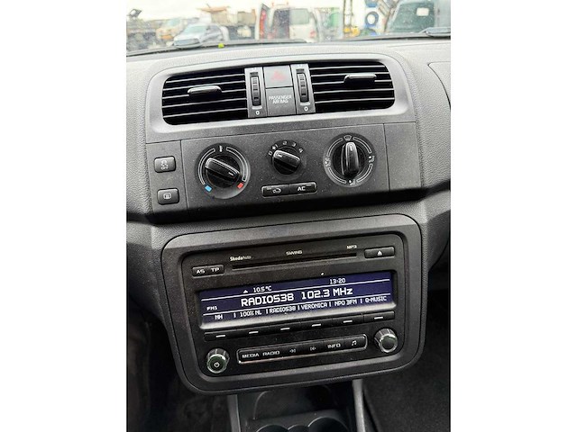 Skoda - fabia - 1.2 tdi greenline - afbeelding 20 van  20