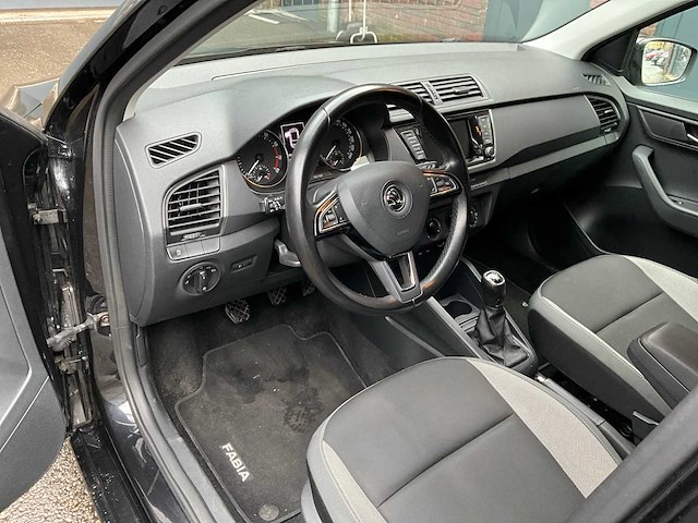 Skoda - fabia 1.2 tsi combi ambition business - car - 2017 - afbeelding 10 van  12