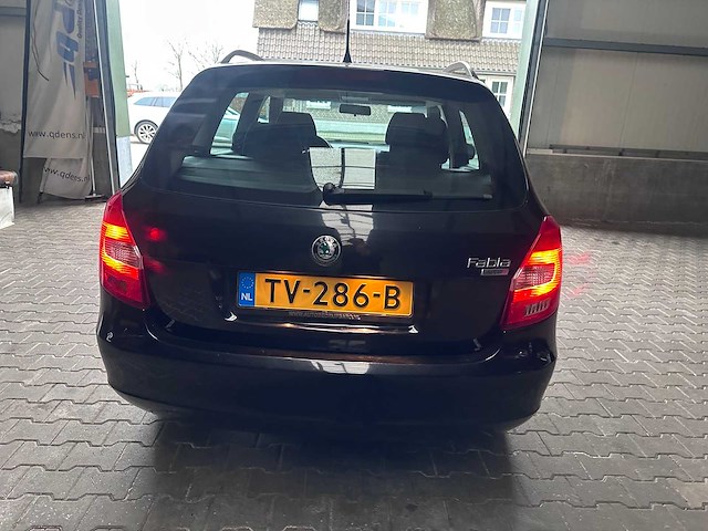 Skoda - fabia combi - 1.2-12v ambition bns - car - afbeelding 5 van  9