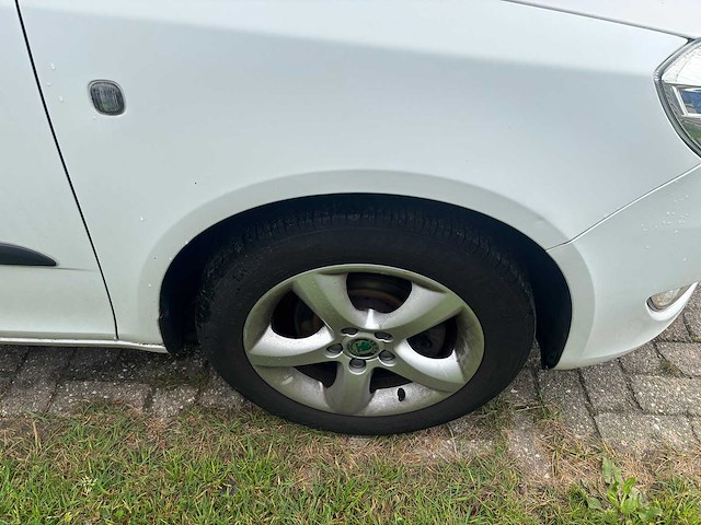 Skoda - fabia combi - 1.2 tdi greenline - car - - afbeelding 8 van  23