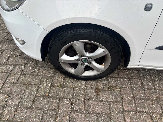 Skoda - fabia combi - 1.2 tdi greenline - car - - afbeelding 7 van  23