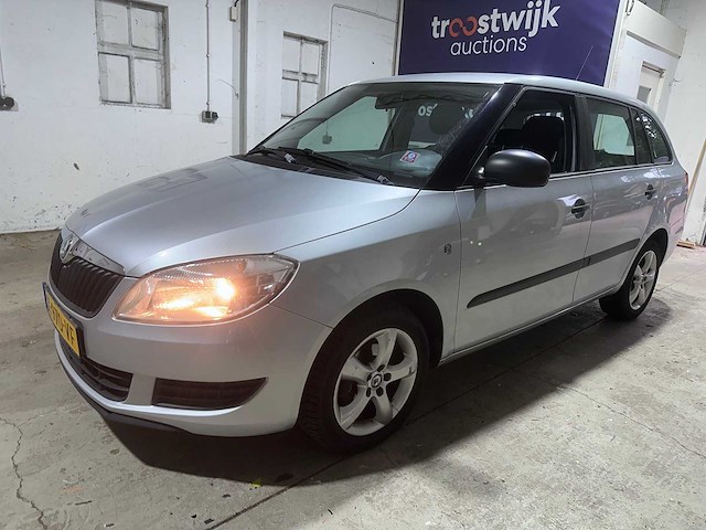 Skoda - fabia combi - 1.2 tsi ambition - k-970-vf- 2010 - afbeelding 1 van  16