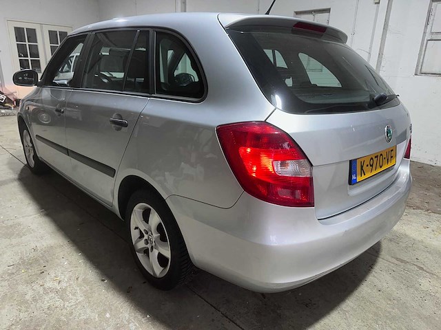 Skoda - fabia combi - 1.2 tsi ambition - k-970-vf- 2010 - afbeelding 2 van  16