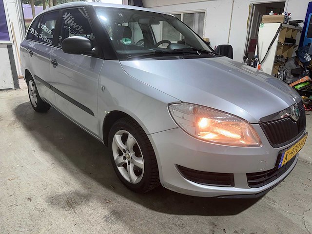 Skoda - fabia combi - 1.2 tsi ambition - k-970-vf- 2010 - afbeelding 5 van  16