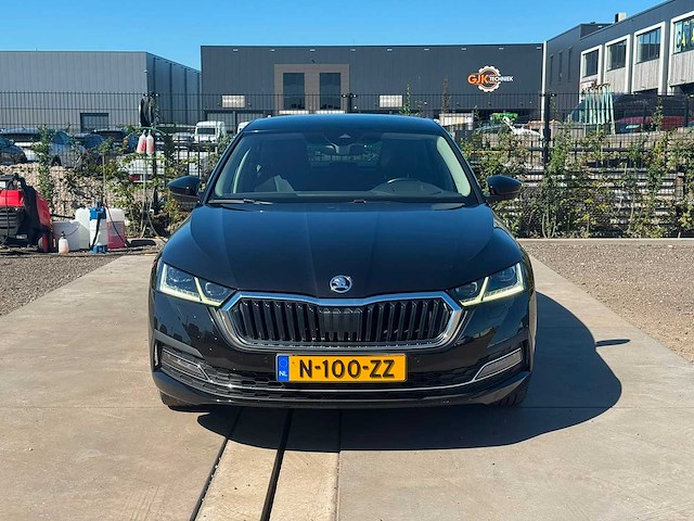 Skoda - octavia - 1.5 tsi first edit. n-100-zz 2021 iaw - afbeelding 18 van  23