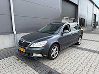 Skoda - octavia combi - 1.4 tsi ambition - personenauto - 2009 - afbeelding 1 van  26