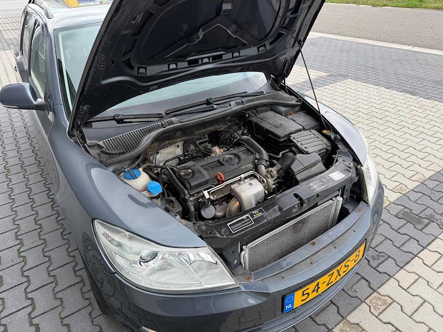 Skoda - octavia combi - 1.4 tsi ambition - personenauto - 2009 - afbeelding 19 van  26